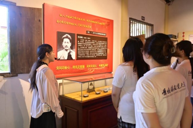 景德镇陶瓷大学“法治灯火,照亮许村”青马班暑期实践队 赴婺源县开展社会实践