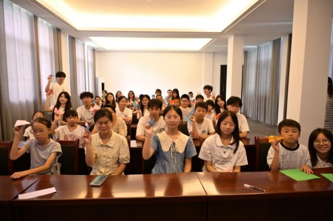 景德镇陶瓷大学“法治灯火,照亮许村”青马班暑期实践队 赴婺源县开展社会实践